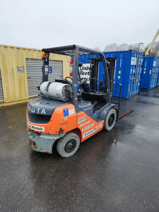 2018 Toyota 8FGU25 Warehouse Forklift