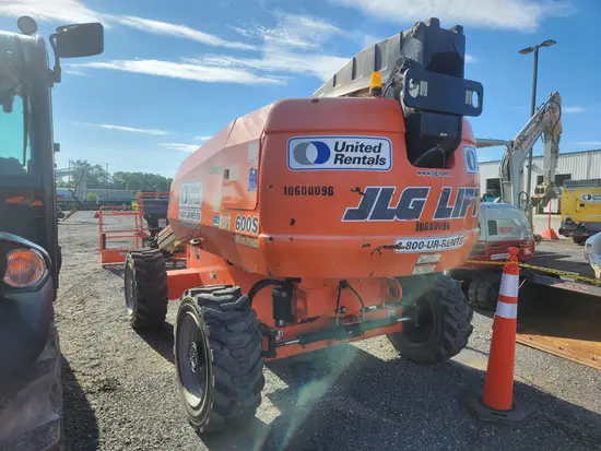 2017 JLG 600S Boom Lift