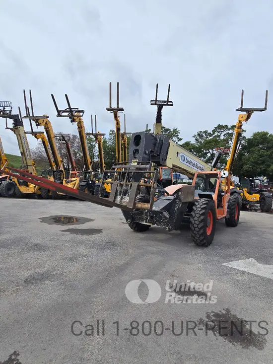 2017 JLG 1055 Forklift