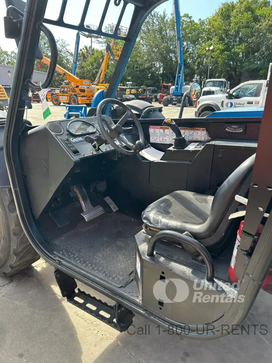 2018 Genie GTH-1056 Forklift