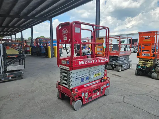 2018 MEC MICRO 19 Scissor Lift