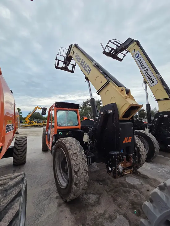 2017 JLG 642 Forklift