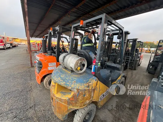 2016 Komatsu FG25T-16 Warehouse Forklift