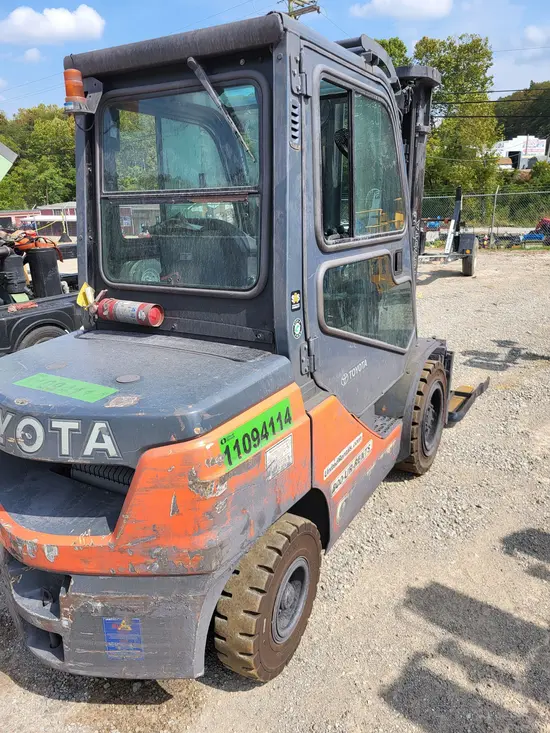 2020 Toyota 8FDU30 Warehouse Forklift
