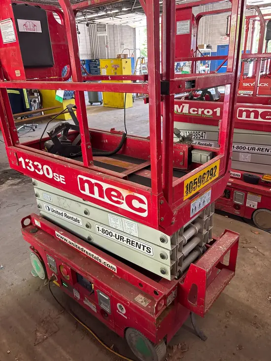 2017 MEC 1330SE Scissor Lift
