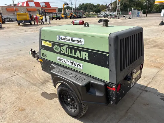 2013 JLG E300AJP Articulating Boom Lift