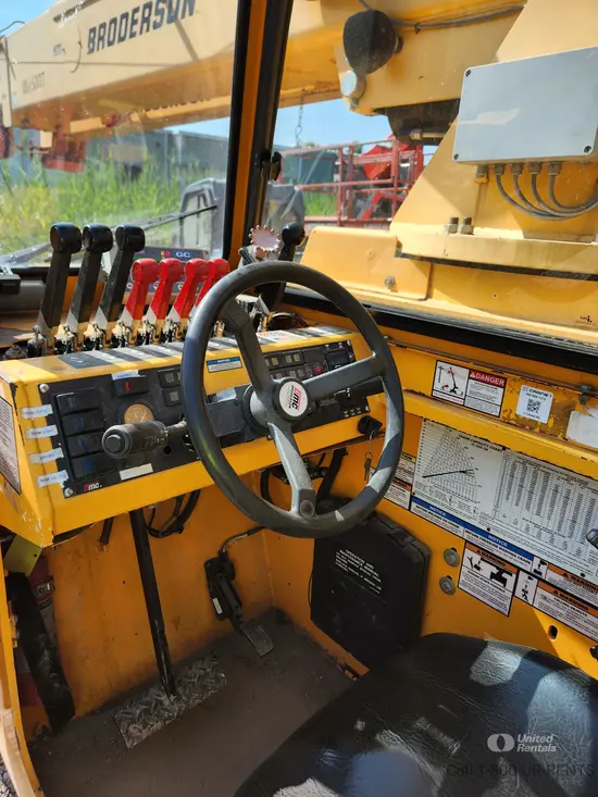 2013 Broderson IC-200-3H