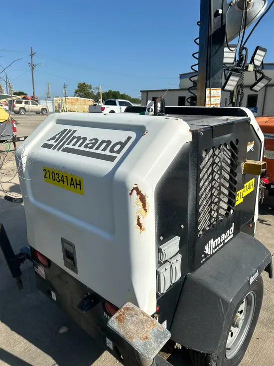 2018 Allmand NL-V Portable Work Light