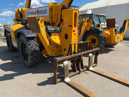 2022 JCB 512-56 Forklift