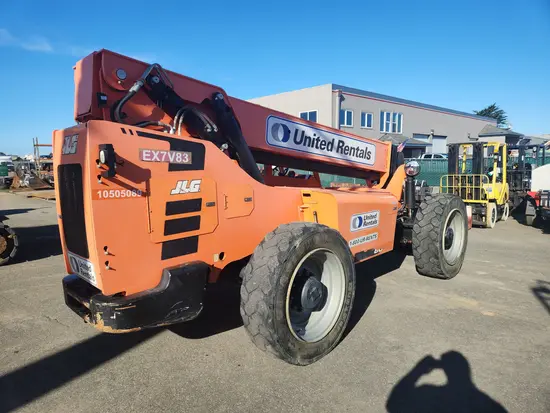 2016 SKYTRAK 8042 Forklift
