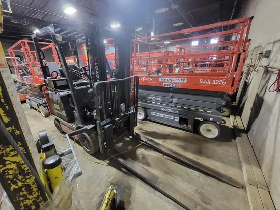 2019 Toyota 8FBCU25 Warehouse Forklift