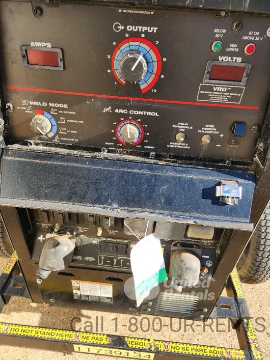 2023 Lincoln Electric LE400 Welder