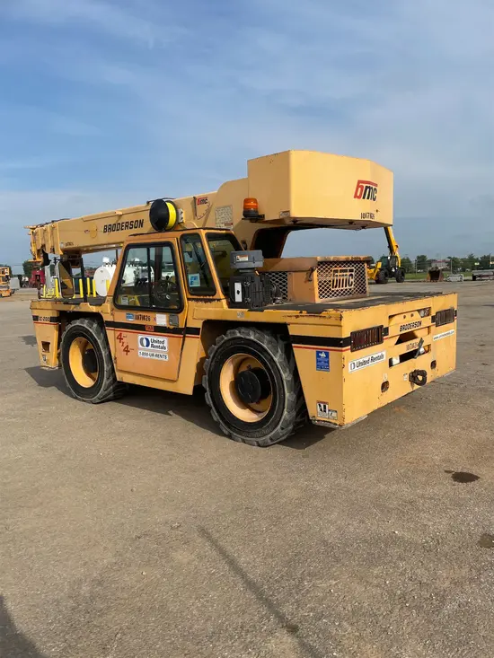 2013 Broderson IC-200-3H