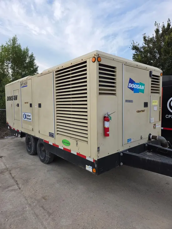 2018 Doosan HP1600WCU-T4F Air Compressor