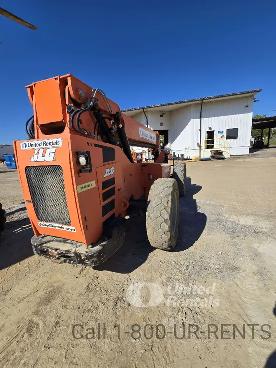 2018 SKYTRAK 6042 Forklift