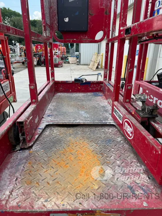 2018 MEC MICRO 19 Scissor Lift