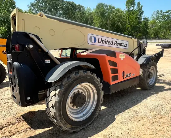 2019 JLG 1055 Forklift