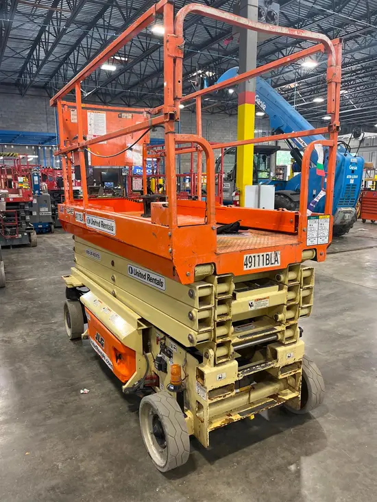 2017 JLG 3246ES Scissor Lift