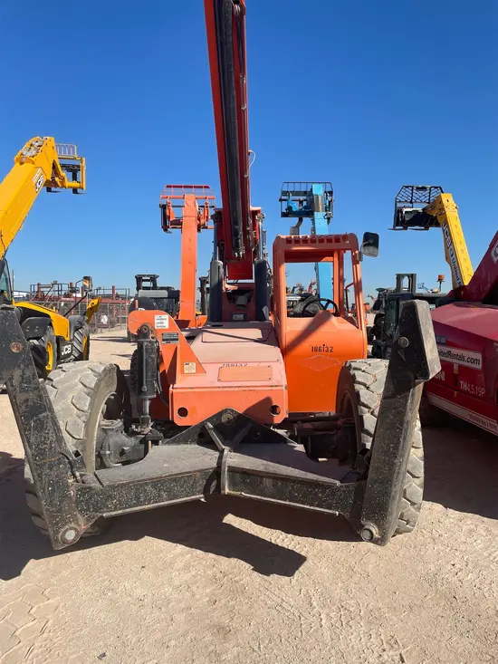 2017 SKYTRAK 10054 Forklift