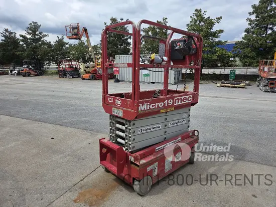 2019 MEC MICRO 19 Scissor Lift