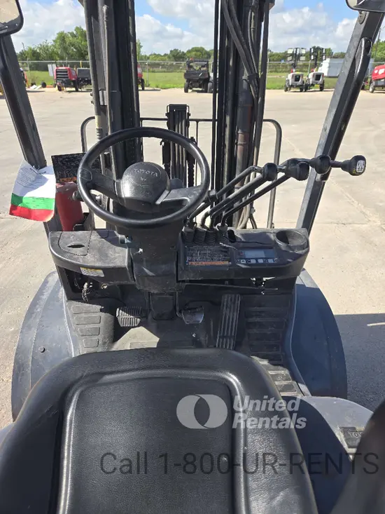 2020 Toyota 8FDU25 Warehouse Forklift