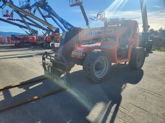2016 SKYTRAK 8042 Forklift