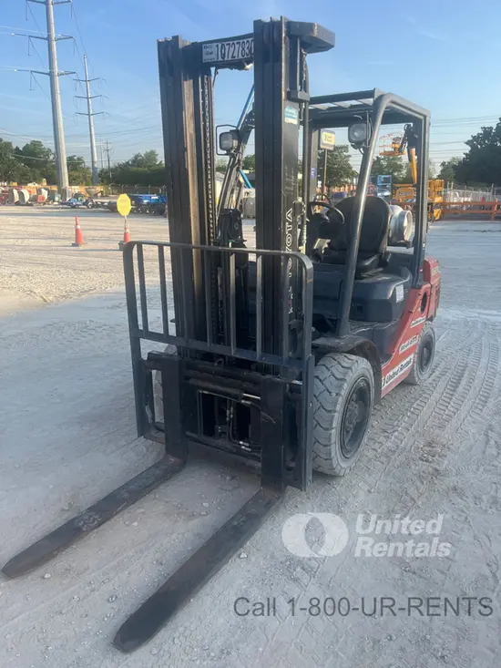 2018 Toyota 8FGU30 Warehouse Forklift