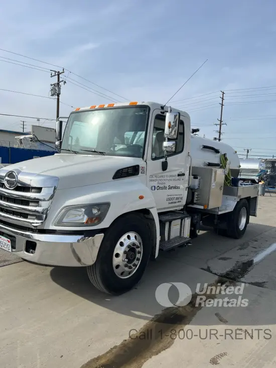 2019 HINO 268DCD4X2