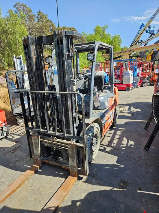 2018 Toyota 8FGU25 Warehouse Forklift