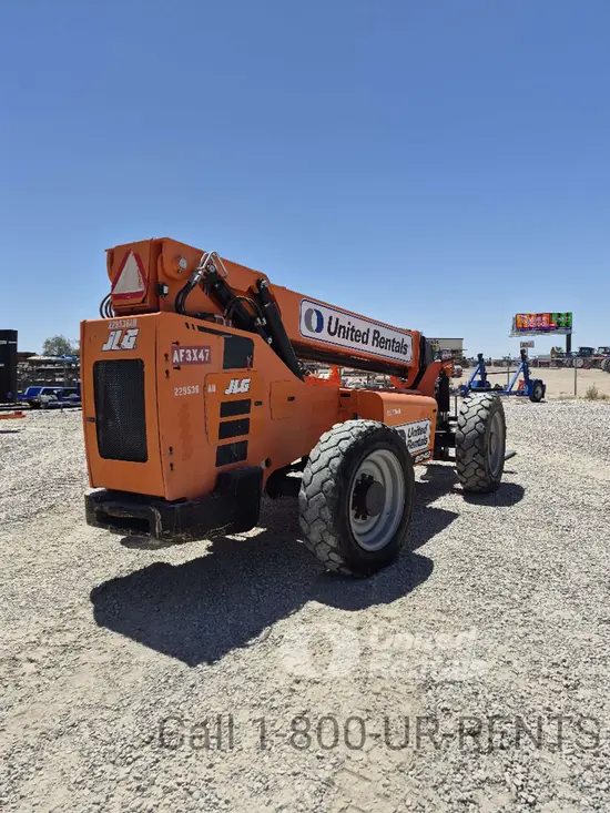 2019 SKYTRAK 8042 Forklift