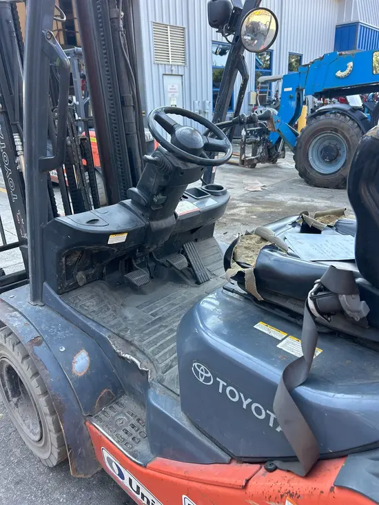 2017 Genie GTH-844D Forklift