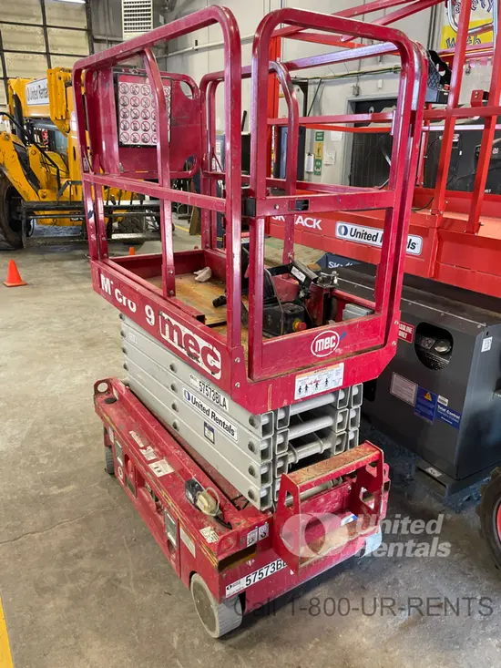 2018 MEC MICRO 19 Scissor Lift