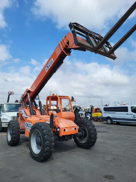 2014 SKYTRAK 6042 Forklift