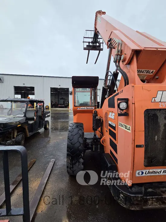 2016 SKYTRAK 6042 Forklift