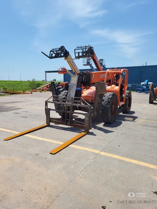 2017 SKYTRAK 10054 Forklift