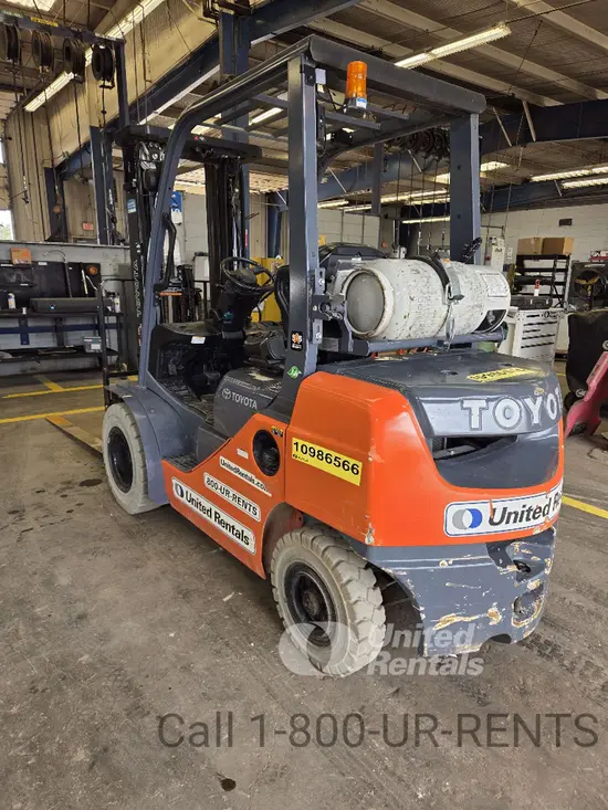 2019 Toyota 8FGU25 Warehouse Forklift