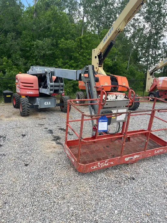2017 Skyjack SJ63AJ Articulating Boom Lift