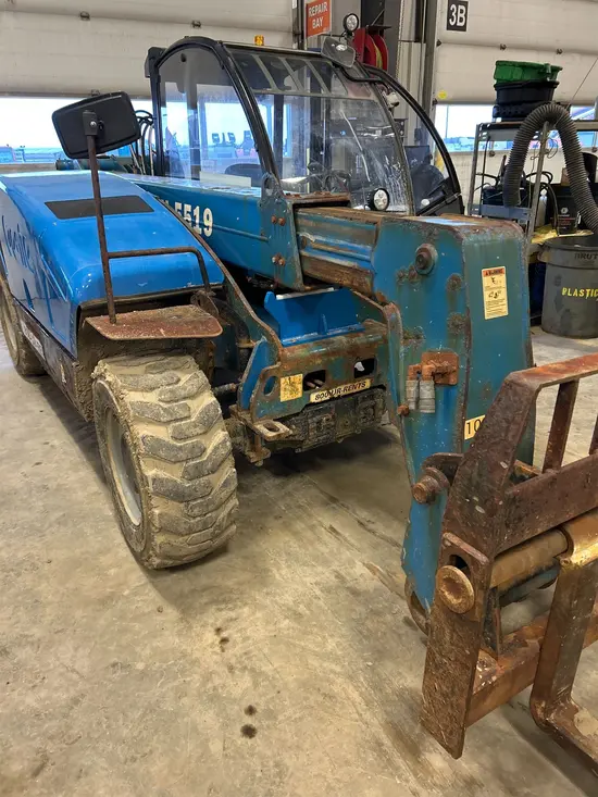 2018 Genie GTH-5519 Forklift