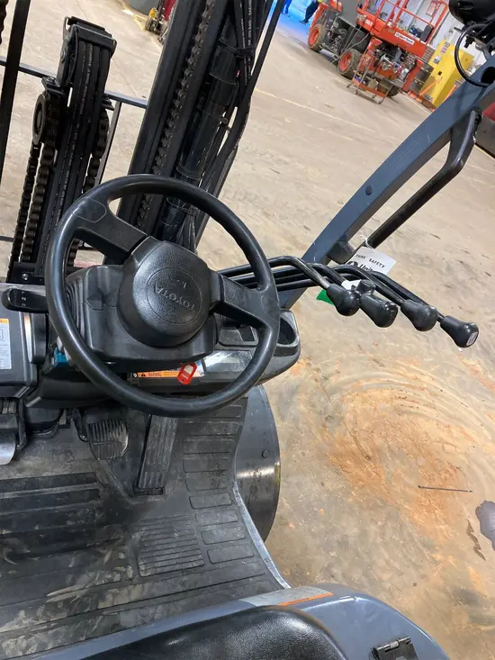 2019 Toyota 8FDU30 Warehouse Forklift