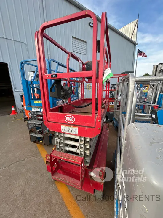 2019 MEC MICRO 19 Scissor Lift