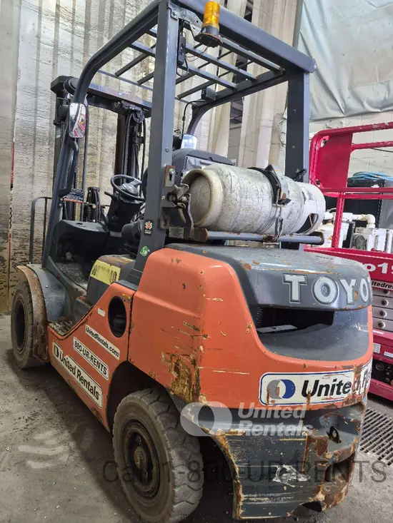 2019 Toyota 8FGU25 Warehouse Forklift