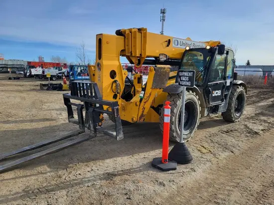 2022 JCB 510-56 Forklift