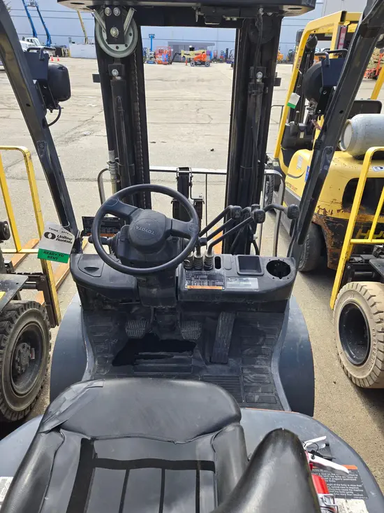 2020 Toyota 8FGU25 Warehouse Forklift
