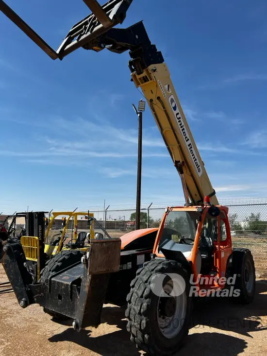 2016 JLG 1055 Forklift