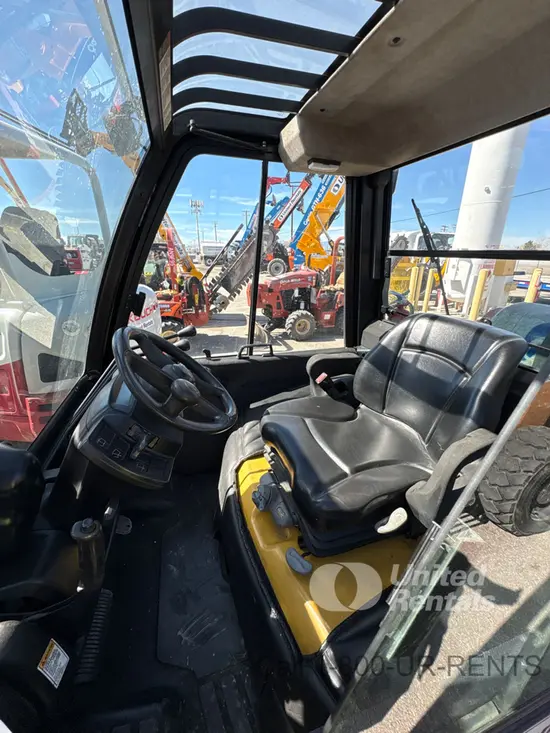 2014 YALE GP080VX Warehouse Forklift