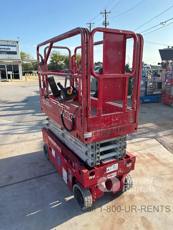 2017 MEC 1930SE Scissor Lift