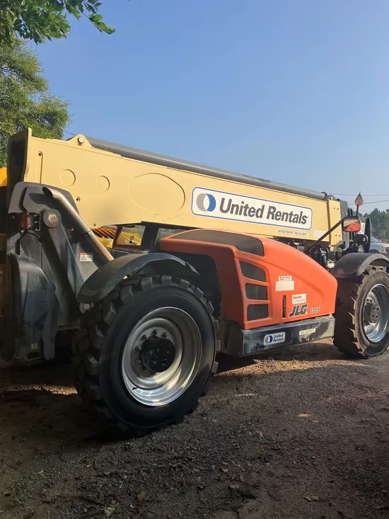 2019 JLG 1055 Forklift