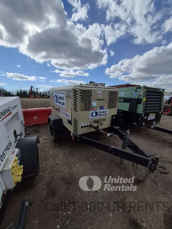 2021 Doosan P425/HP375WCU Air Compressor