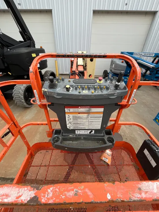 2015 JLG E450AJ Articulating Boom Lift