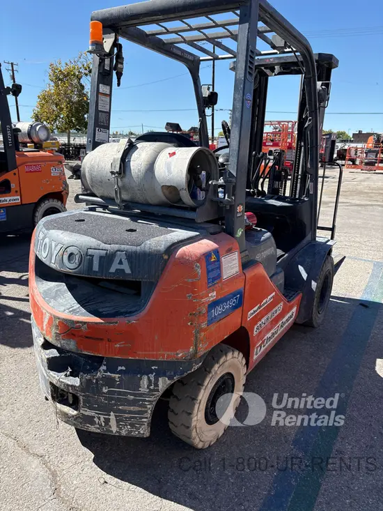 2019 Toyota 8FGU25 Warehouse Forklift
